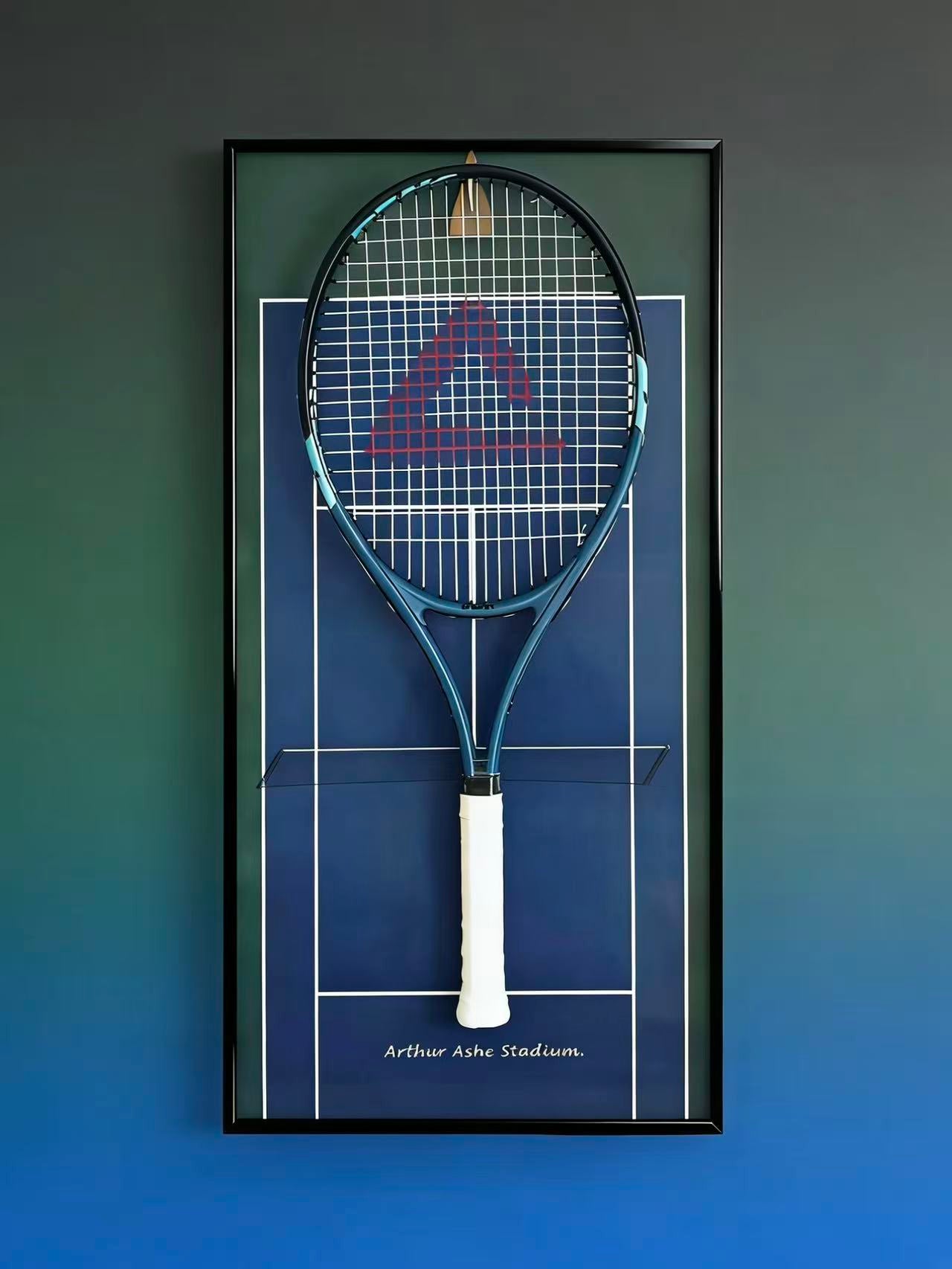 🔹 Classic Framed Display