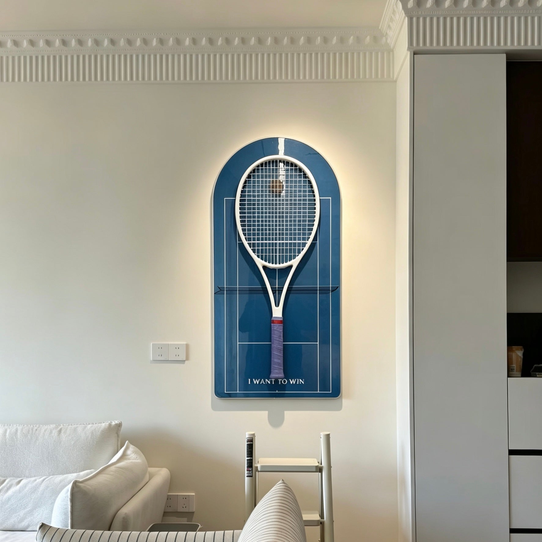 Australian Open Inspired Tennis Racket Wall Mount – Minimalist Display Holder & Storage Frame（Excluding the racket）