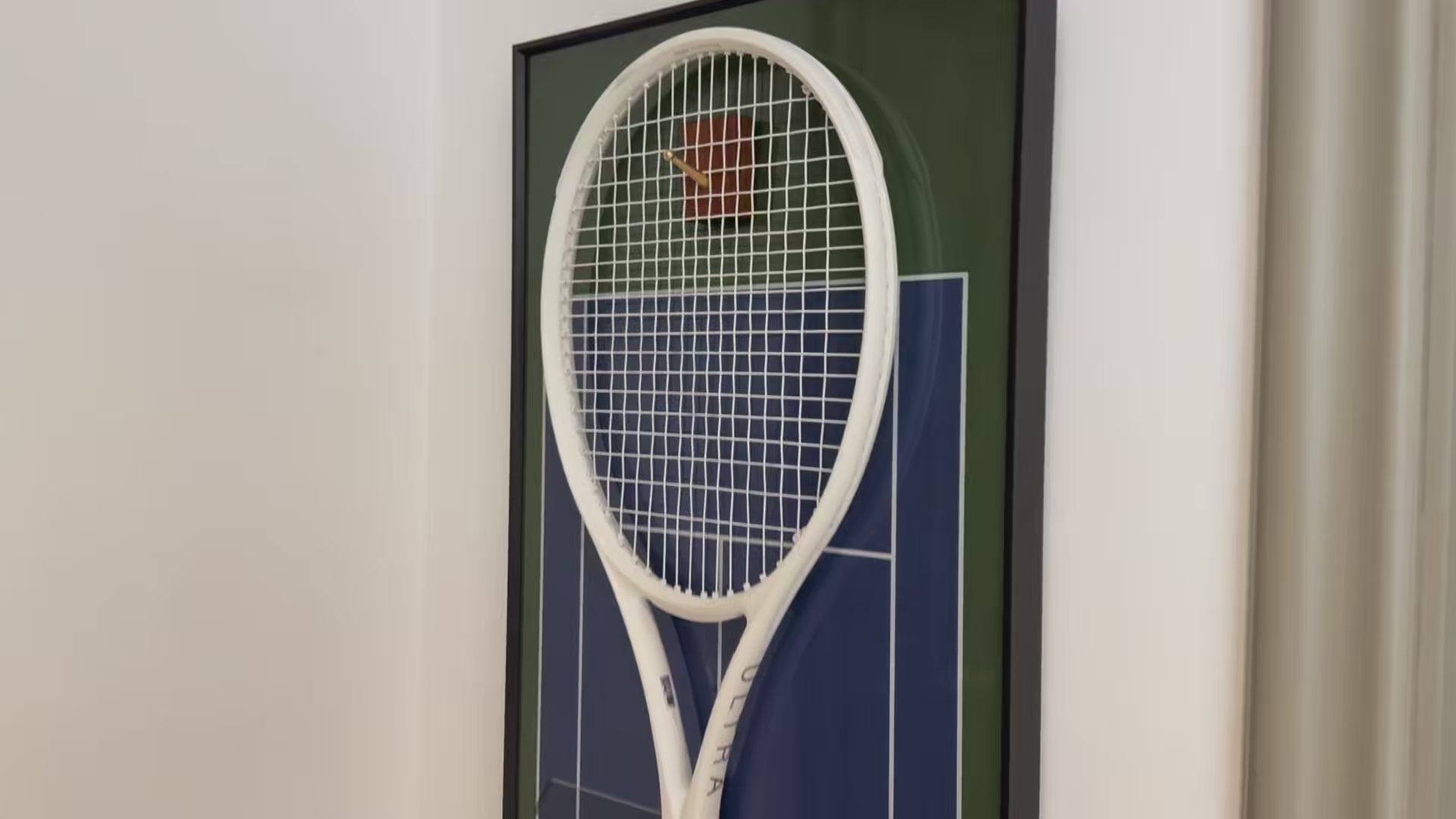 Blue Tennis Display Frame – Wall-Mount Racquet Holder, Solid Wood & Aluminum Alloy tennis racket rack tennis rackets